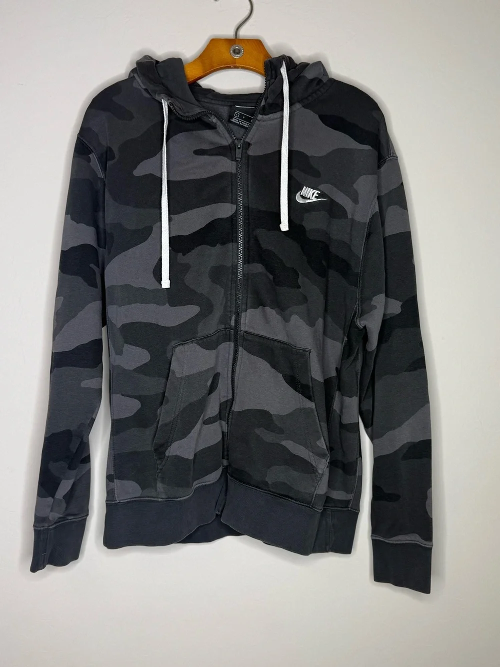 Nike men’s sportswear club fleece camo full zip hoodie black gray size large